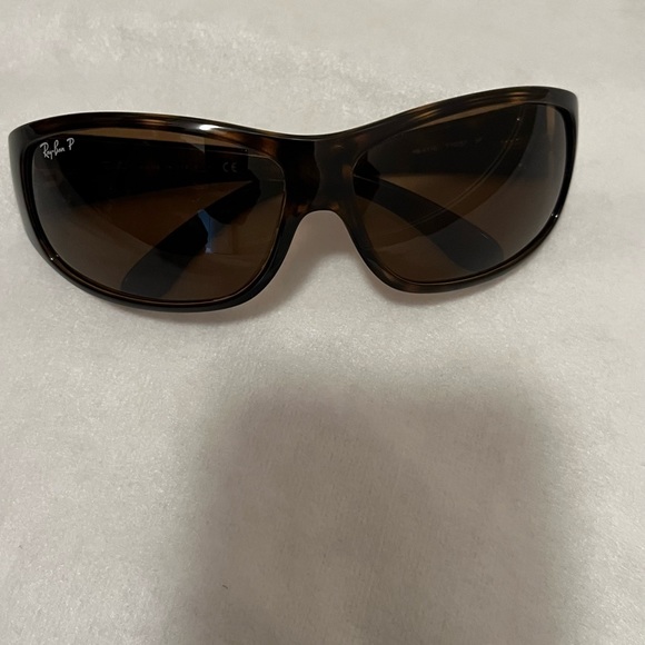 Ray Ban Polarized Sunglasses - Picture 5 of 5